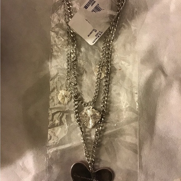 NWT LE STRAWBERRY SHORTCAKE LAYERED NECKLACE - Picture 9 of 11